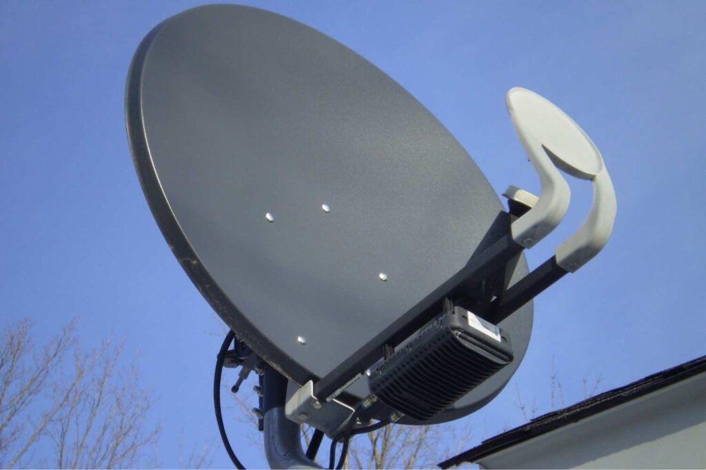 Choose best satellite tv service provider
